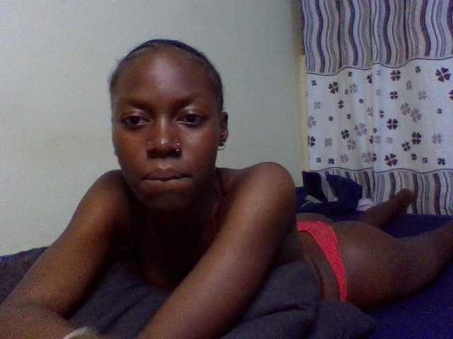 cute-lotty live cam on BongaCams