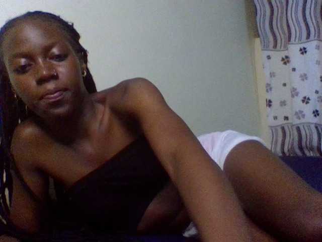 cute-lotty live cam on BongaCams