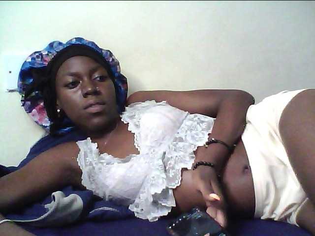 cute-lotty live cam on BongaCams