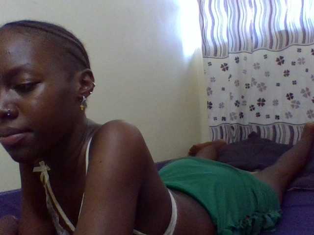 cute-lotty live cam on BongaCams