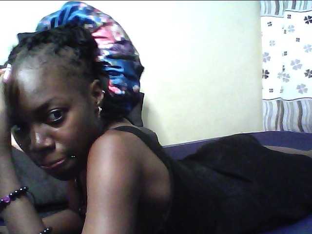 cute-lotty live cam on BongaCams