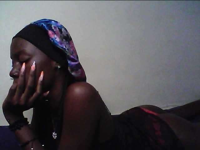 cute-lotty live cam on BongaCams