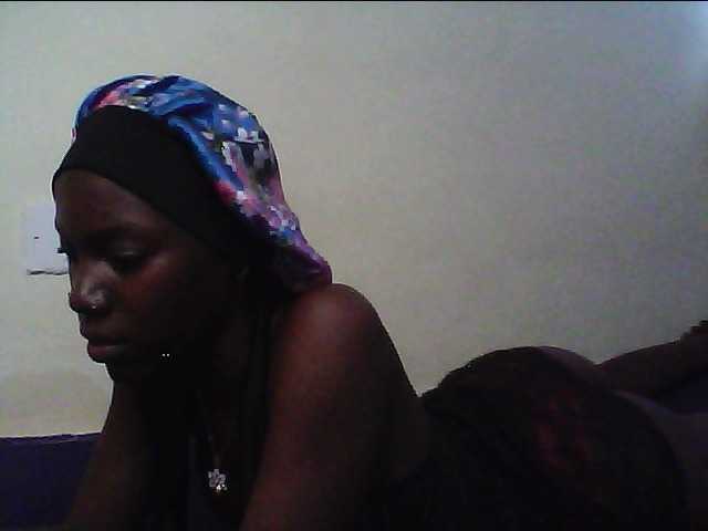 cute-lotty live cam on BongaCams