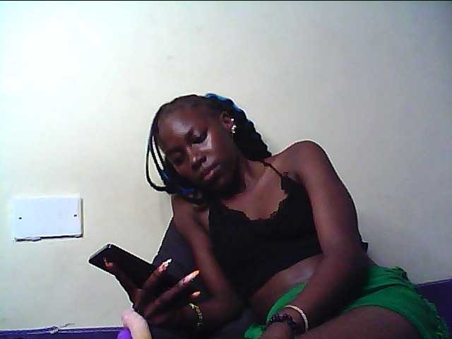 cute-lotty live cam on BongaCams