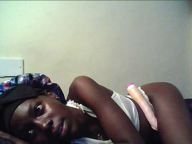 cute-lotty live cam on BongaCams