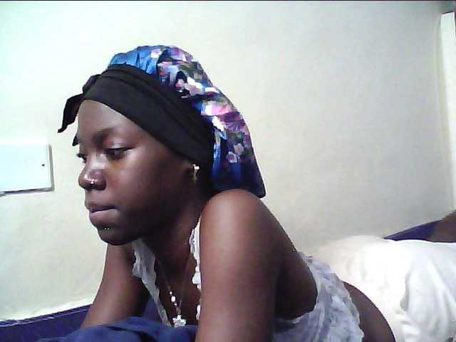 cute-lotty live cam on BongaCams