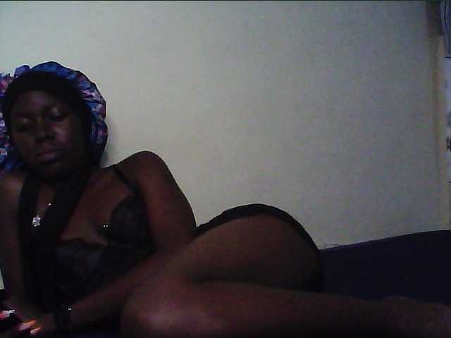 cute-lotty live cam on BongaCams