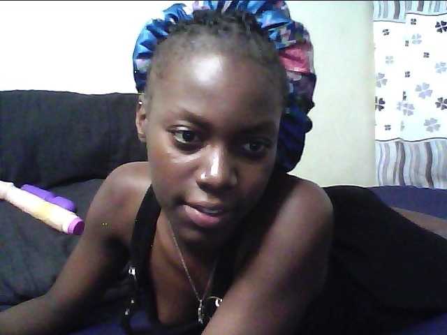 cute-lotty live cam on BongaCams