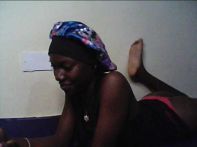 cute-lotty live cam on BongaCams