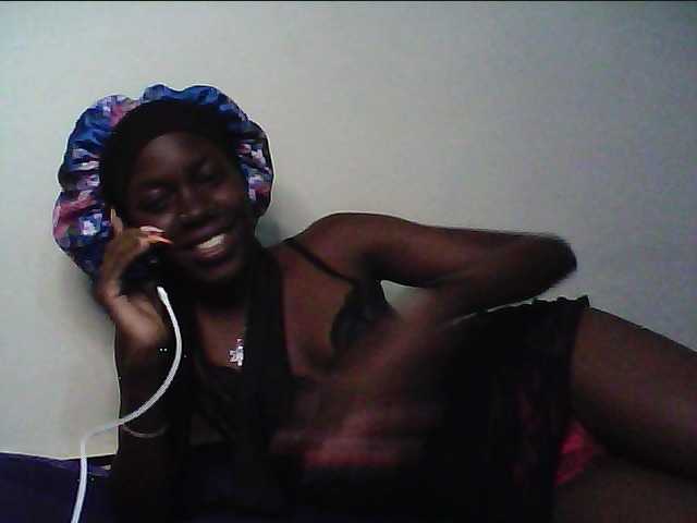 cute-lotty live cam on BongaCams