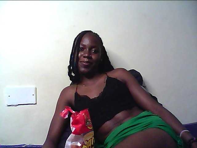 cute-lotty live cam on BongaCams
