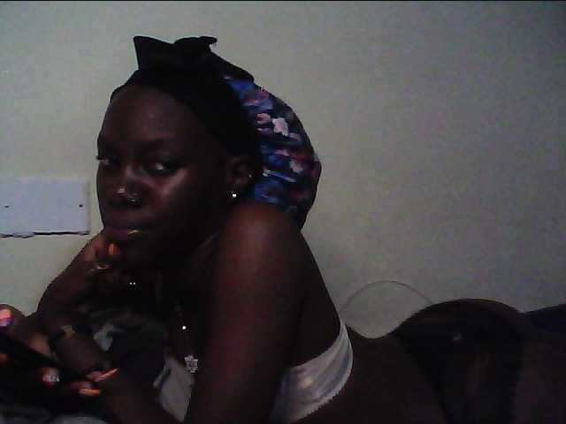cute-lotty live cam on BongaCams