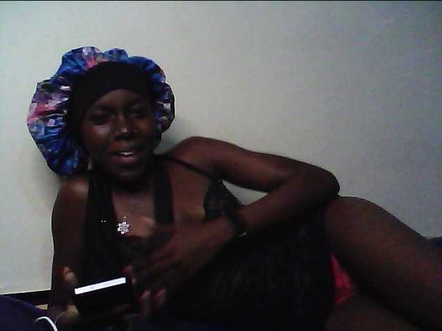 cute-lotty live cam on BongaCams