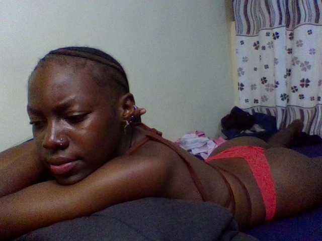 cute-lotty live cam on BongaCams