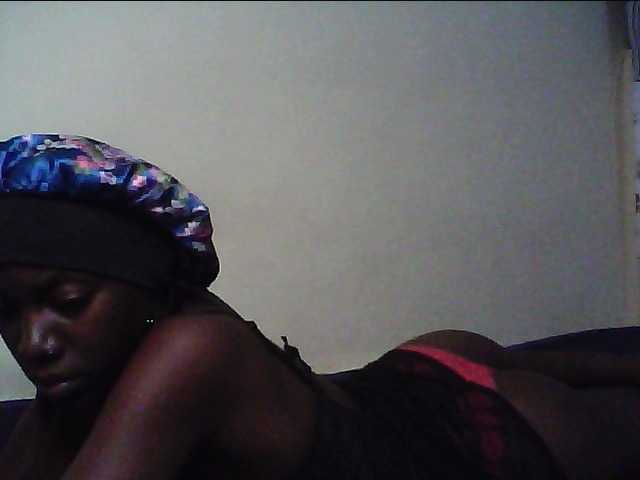 cute-lotty live cam on BongaCams