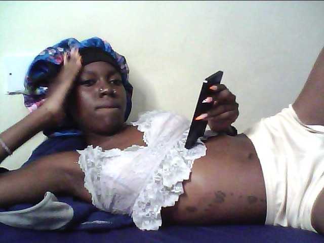cute-lotty live cam on BongaCams