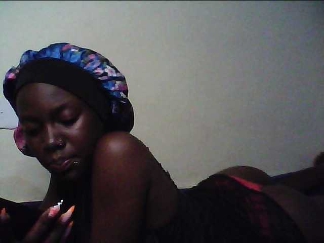 cute-lotty live cam on BongaCams