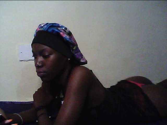 cute-lotty live cam on BongaCams