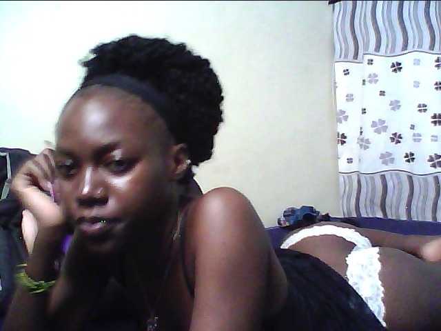 cute-lotty live cam on BongaCams