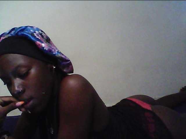 cute-lotty live cam on BongaCams