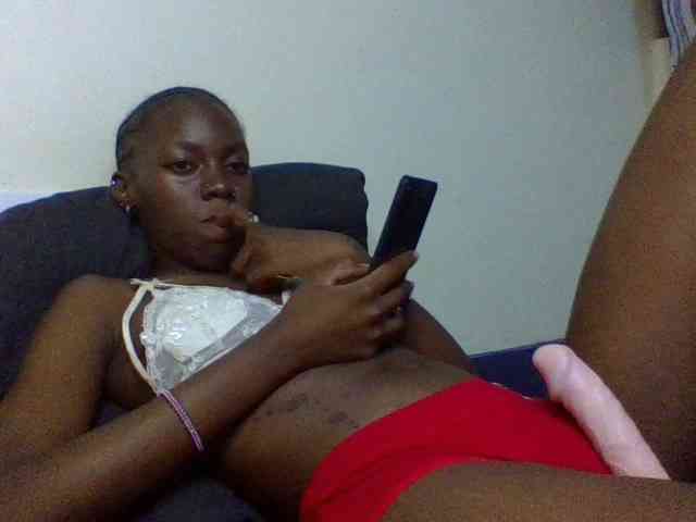 cute-lotty webcam