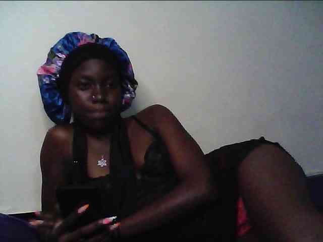 cute-lotty webcam