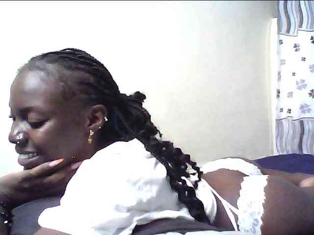 cute-lotty webcam