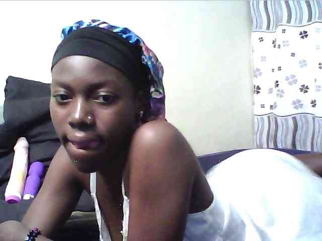 cute-lotty webcam