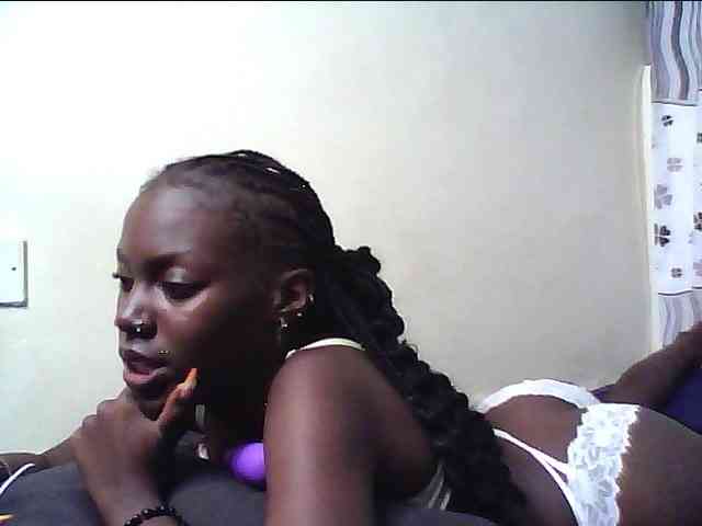 cute-lotty webcam