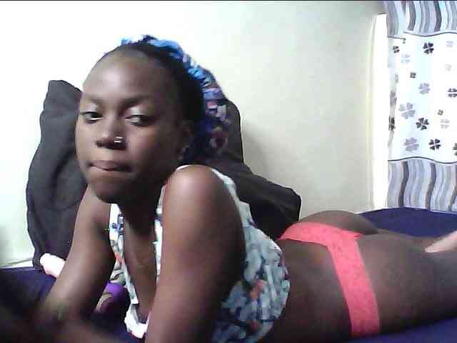 cute-lotty webcam
