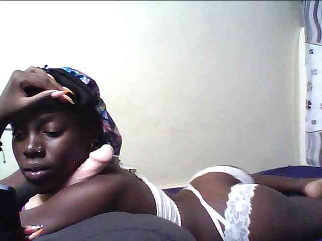 cute-lotty webcam