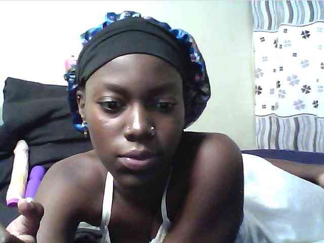 cute-lotty webcam