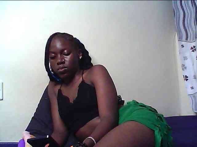 cute-lotty webcam