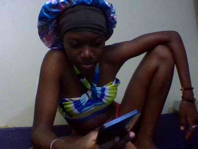 cute-lotty webcam