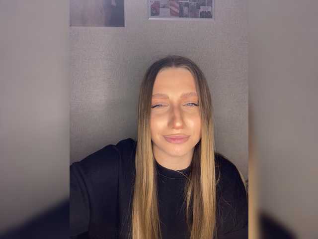 KamilaVen live cam on BongaCams