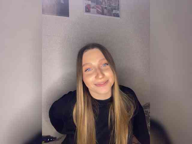 KamilaVen webcam