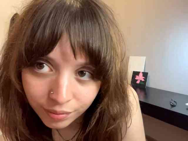 DaniTamura webcam
