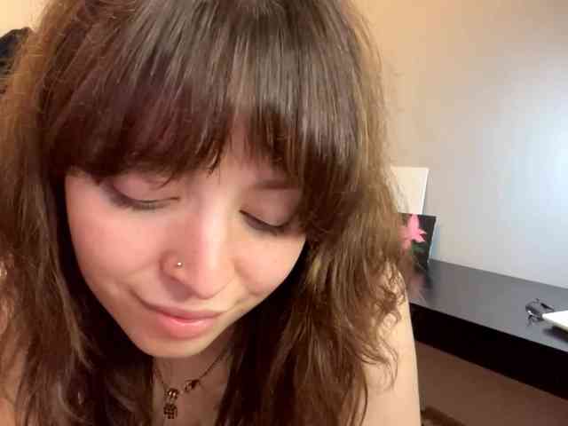 DaniTamura webcam