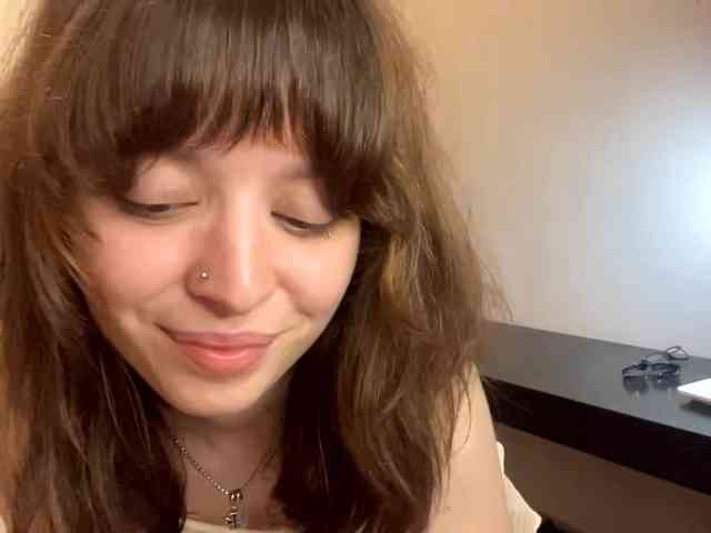 DaniTamura webcam
