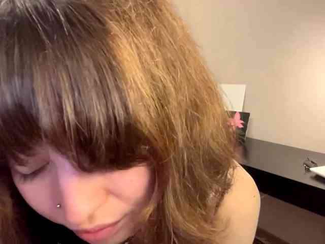 DaniTamura webcam