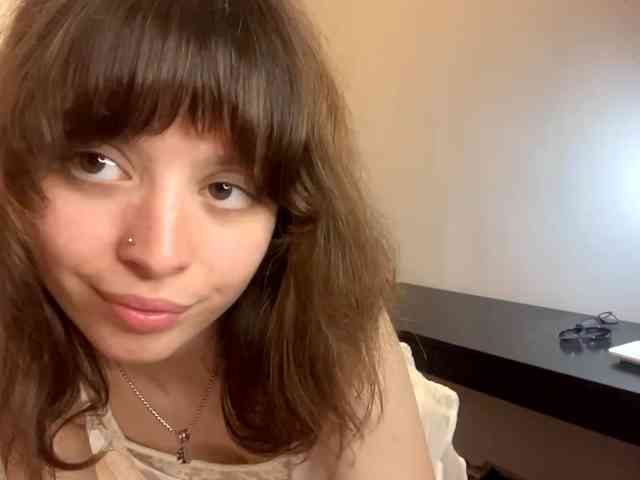 DaniTamura webcam
