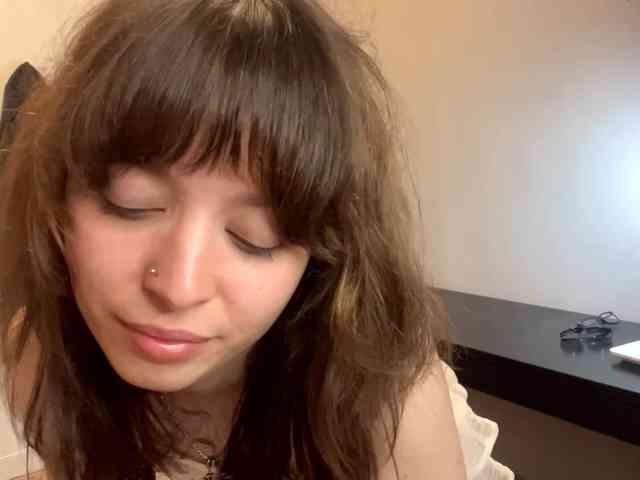DaniTamura webcam