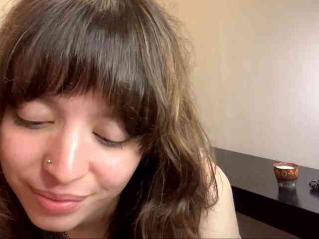 DaniTamura webcam