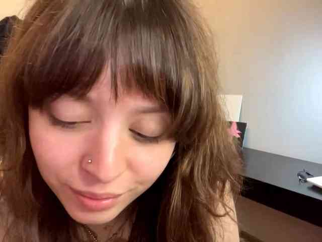 DaniTamura webcam