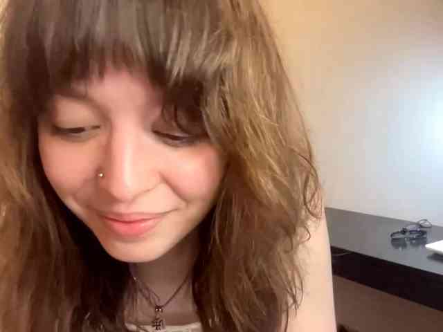 DaniTamura webcam