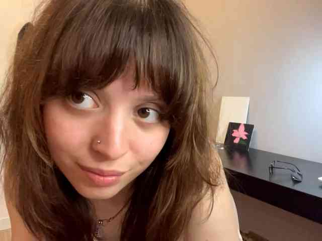 DaniTamura webcam