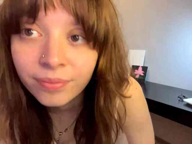 DaniTamura webcam