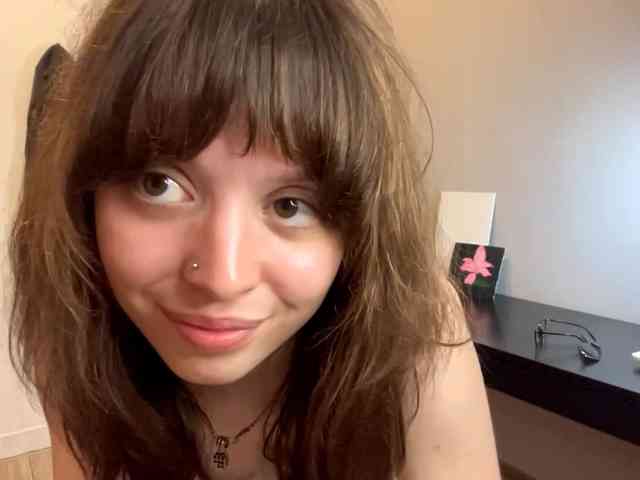 DaniTamura webcam