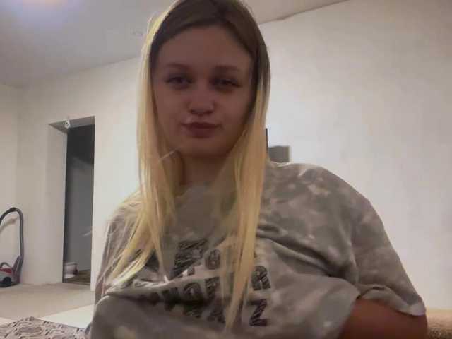 LoritaWhisted live cam on BongaCams