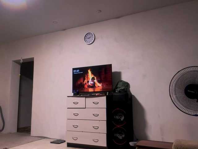 LoritaWhisted live webcam show